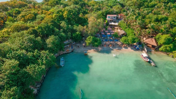 2-scaled-1 Isla Bella